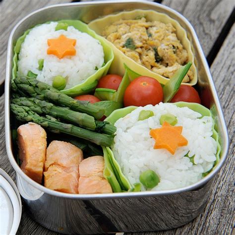 bento lunch boxes